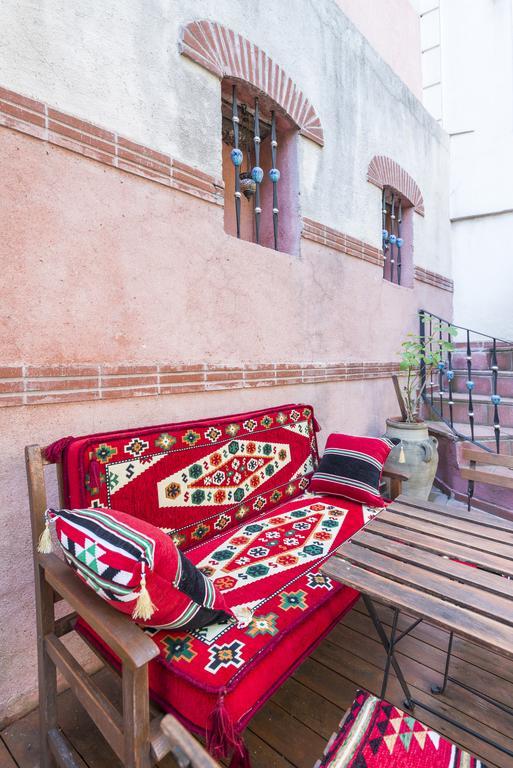Istanbul Amedros Home Buitenkant foto